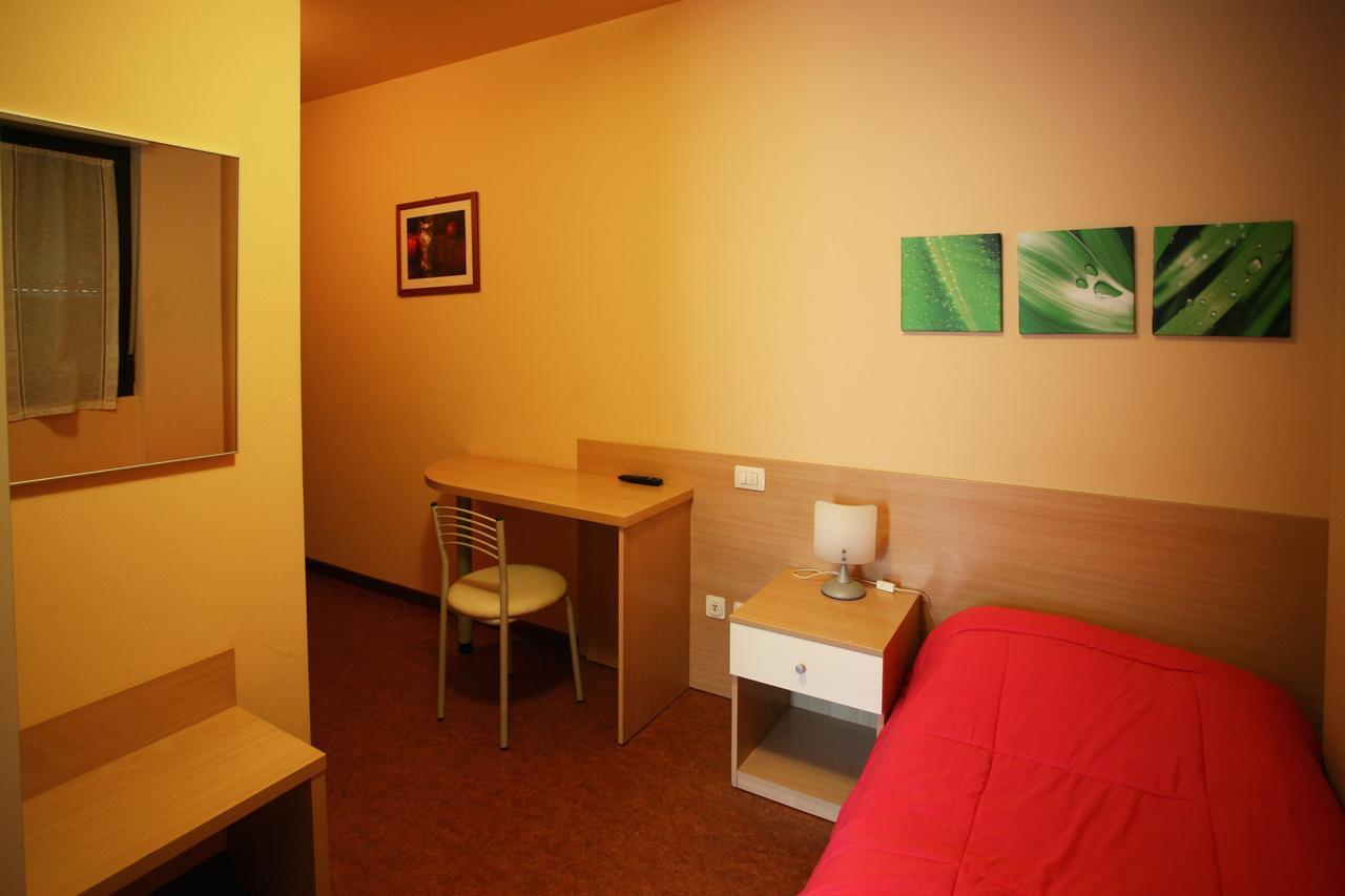 Hotel Del Boschetto Poggiridenti Zimmer foto
